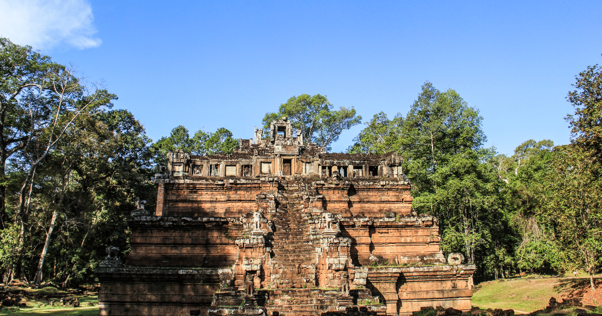 Phimean Akas, also known as the 'Celestial Temple,' is a beautiful temple located within the grounds of the Angkor Archaeological Park. Its name translates to 'Celestial Palace' in English, and it holds great significance in the history of the Khmer Empire.