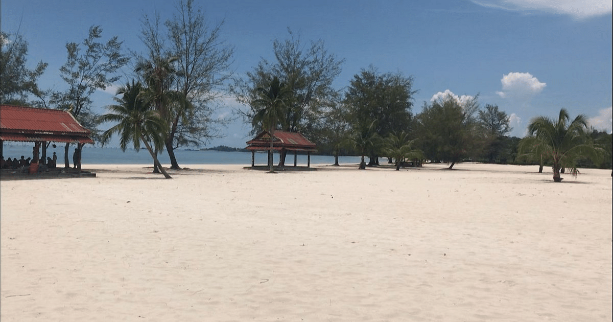 Prek Treng Beach is a hidden gem that offers a serene and picturesque escape from the bustling city life. With its pristine white sands, crystal-clear turquoise waters, and lush green surroundings, it is the perfect destination for beach lovers and nature enthusiasts.